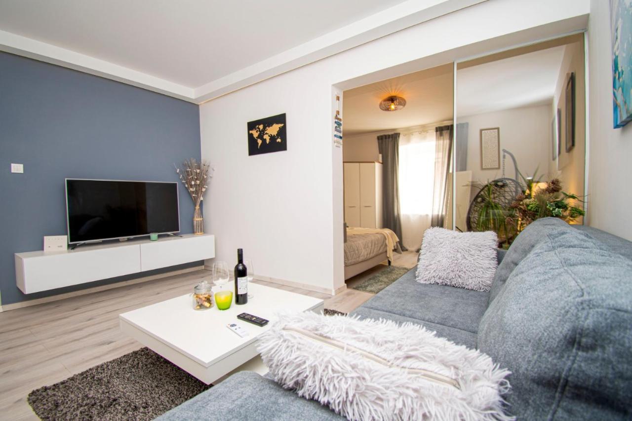 Oasis Apartment Pula Exterior foto