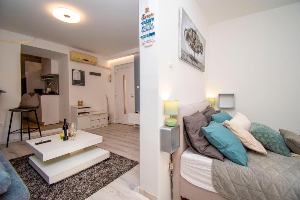 Oasis Apartment Pula Exterior foto
